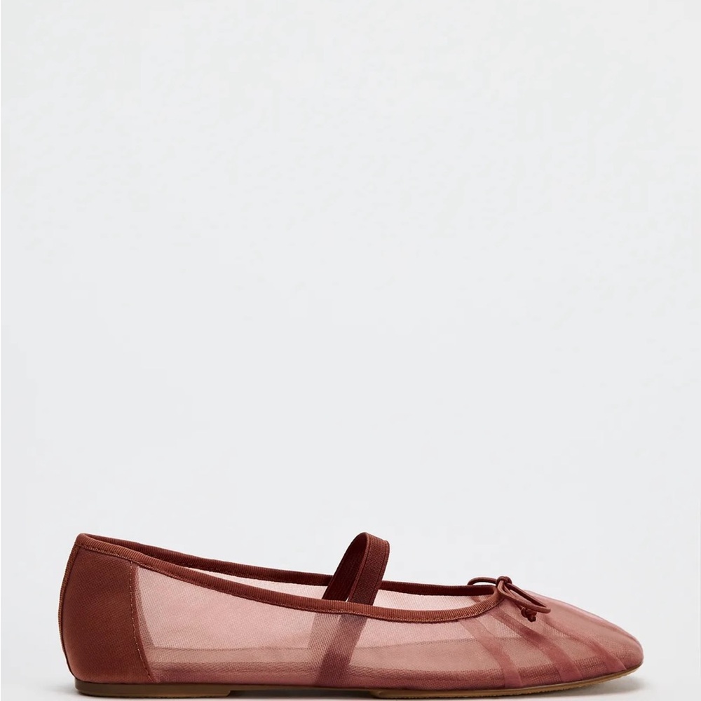 SOLD 

Zara Salmon Flats Classic Loafers